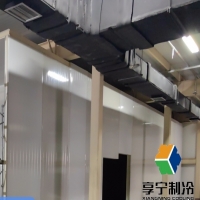 冷庫門應配備什么？安全裝置、密封材料與智能系統全解析